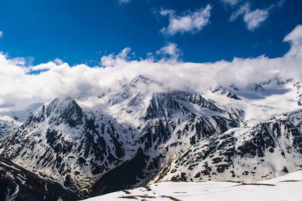 Découvertes insolites dans les Hautes-Alpes